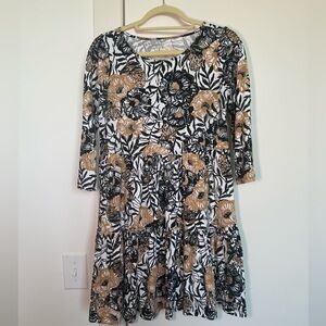 Lilly Pulitzer Black White and Tan Floral Long Sleeve Dress